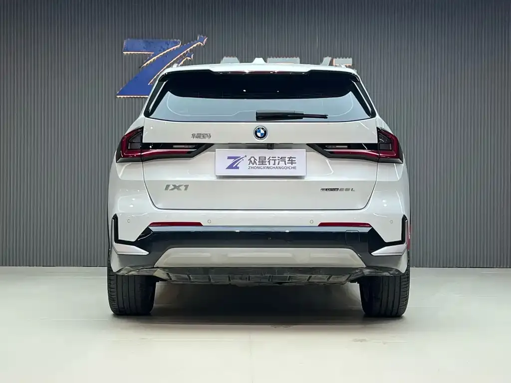 BMW iX1 2026 из CN, фото 2