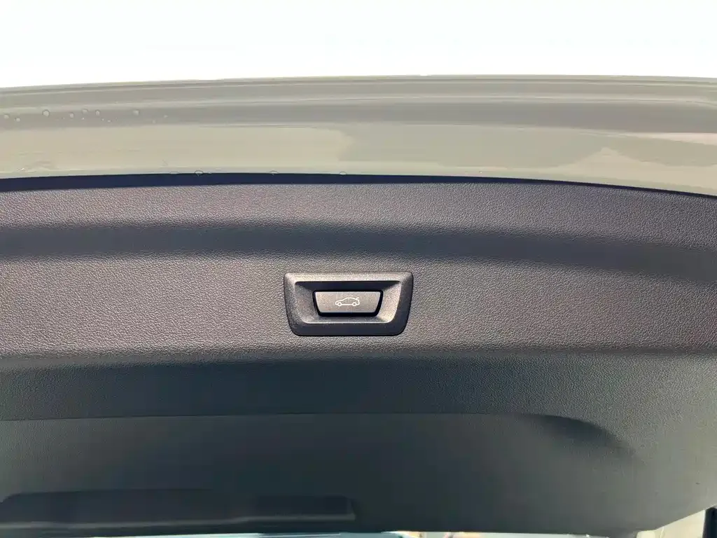 BMW iX1 2026 из CN, фото 7