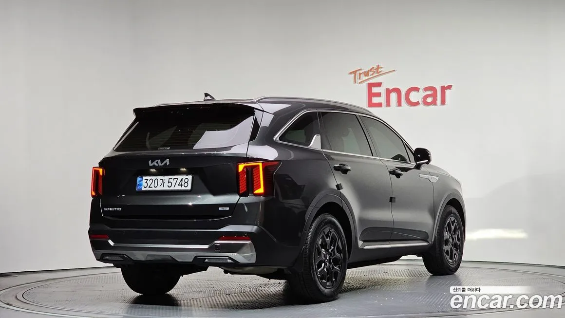 Kia Sorento — фото 4