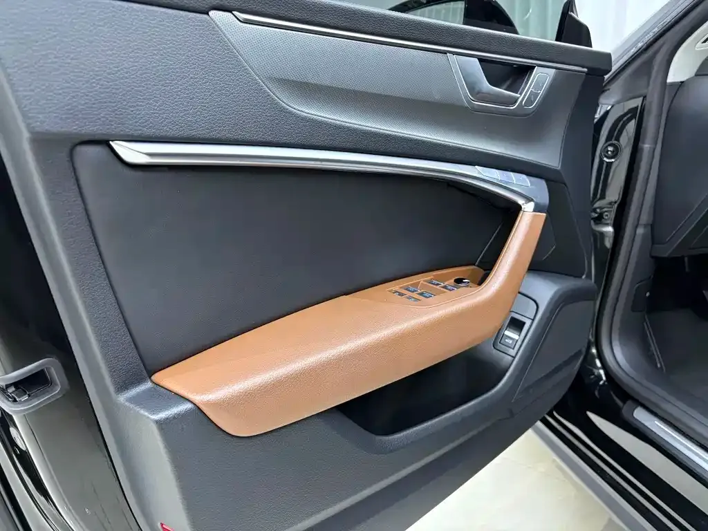 Audi A7 — фото 10