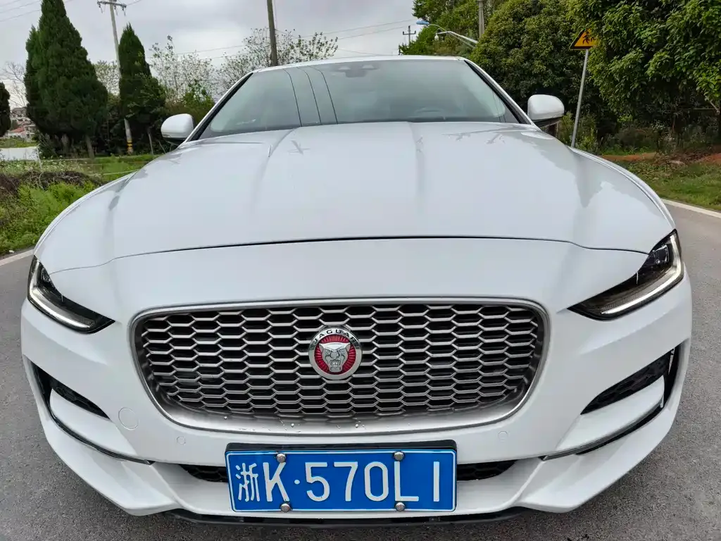 Jaguar XEL
