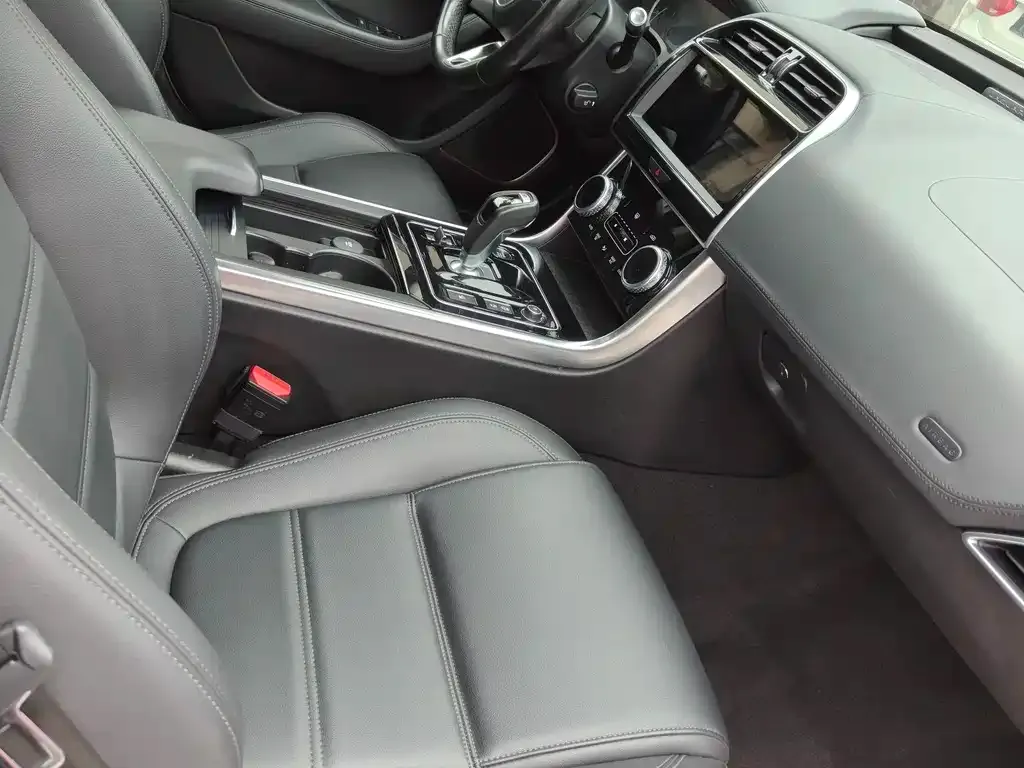 Jaguar XEL 2021 из CN, фото 2