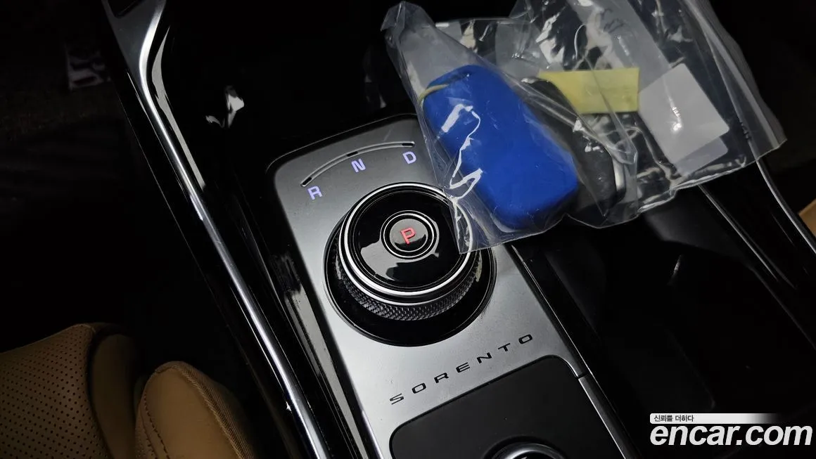 Kia Sorento — фото 7
