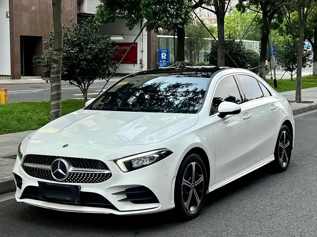 Mercedes-Benz A-Class — фото 1