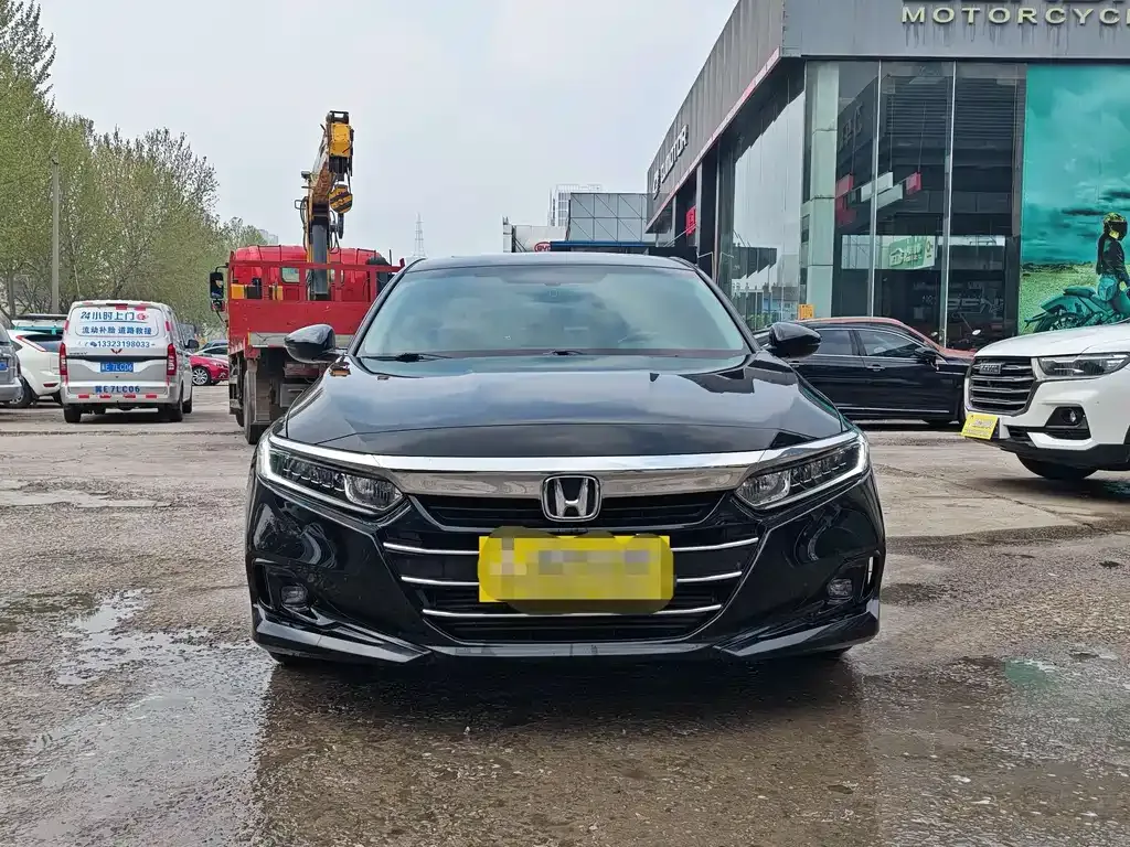 Honda Accord — фото 6