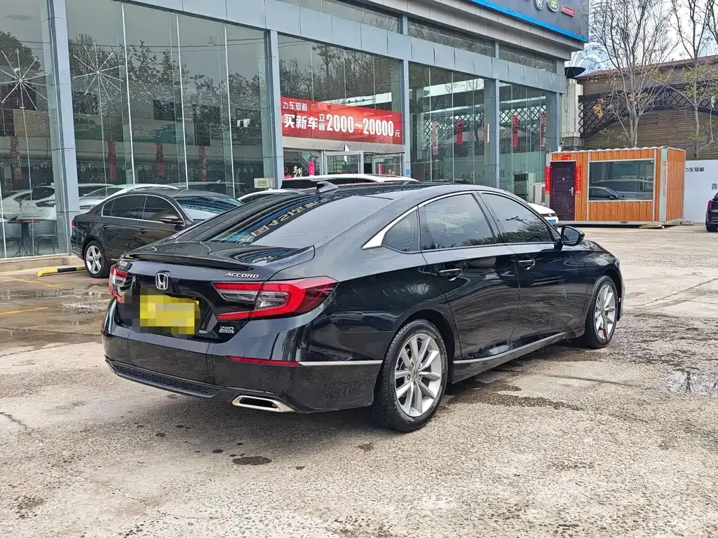 Honda Accord — фото 3
