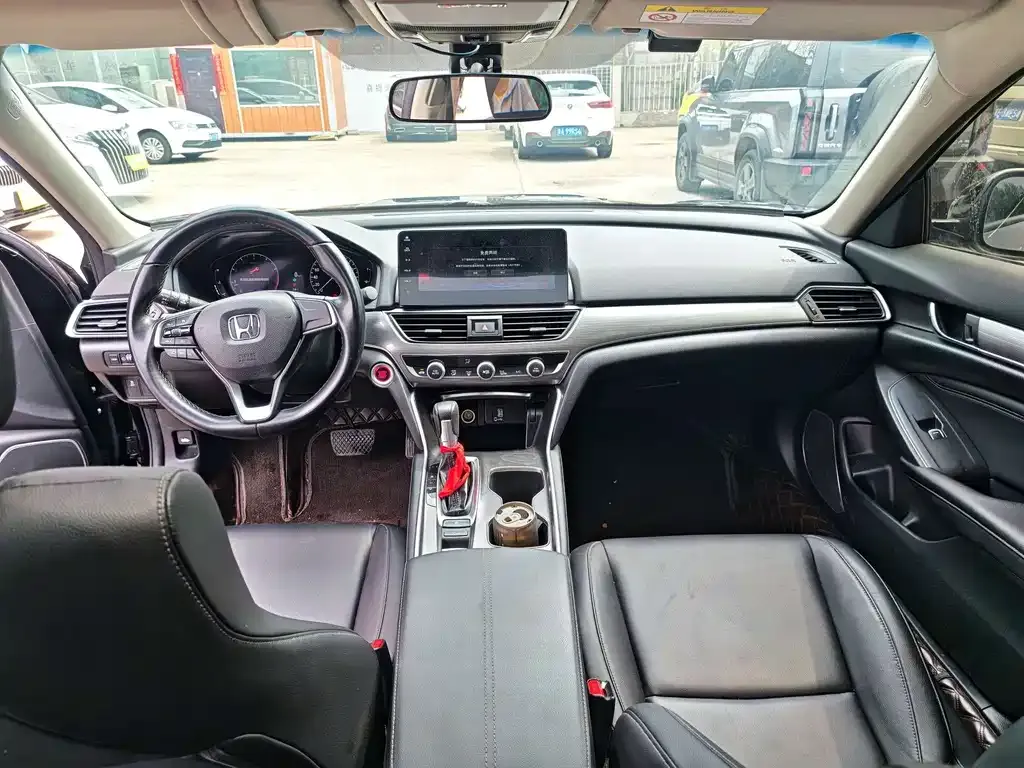 Honda Accord — фото 5