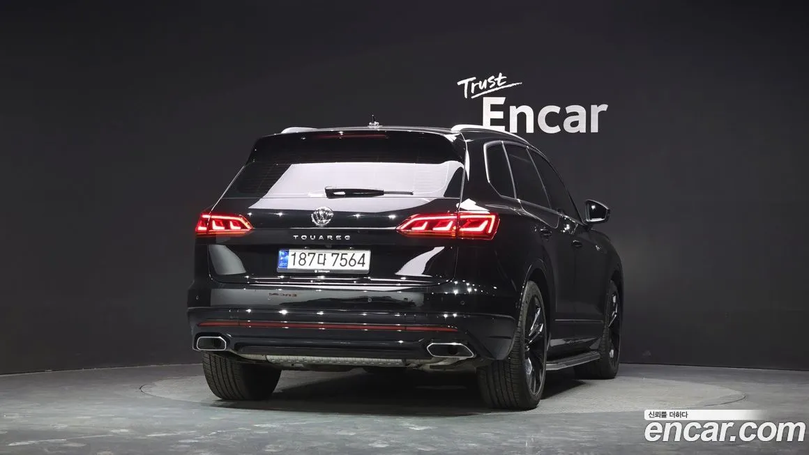 Volkswagen Touareg 2023 из KR, фото 3