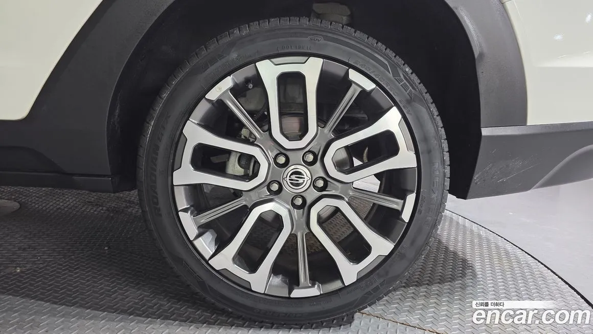KG Mobility (Ssangyong) Torres — фото 10