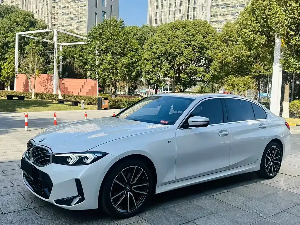 BMW 3 Series — фото 1