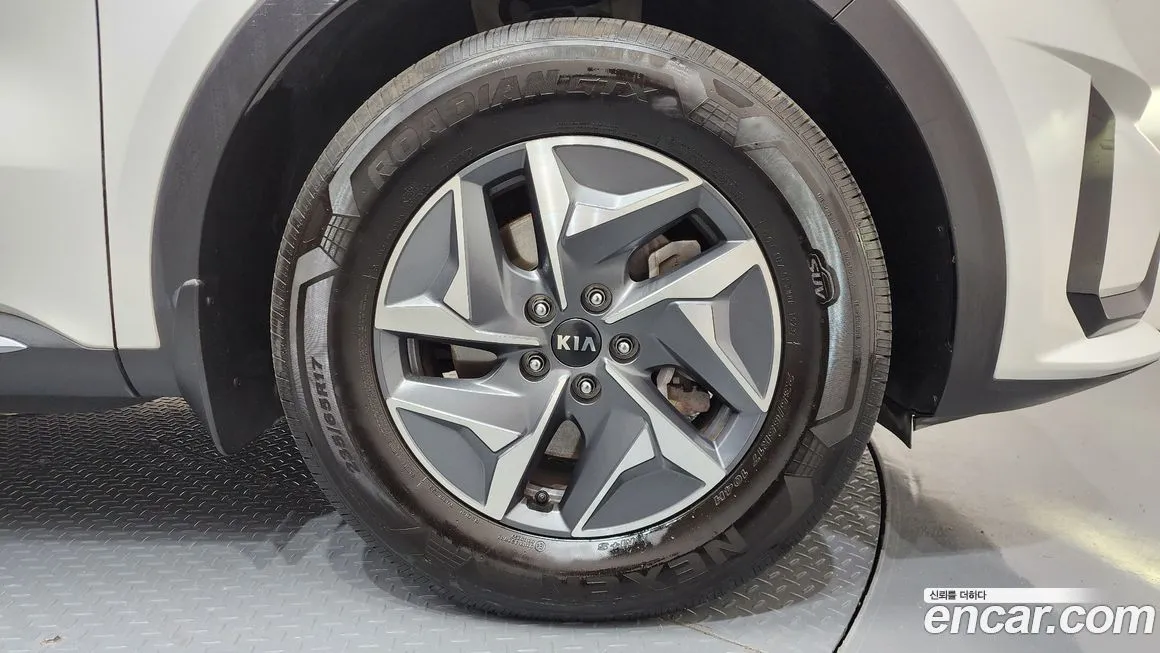 Kia Sorento — фото 6