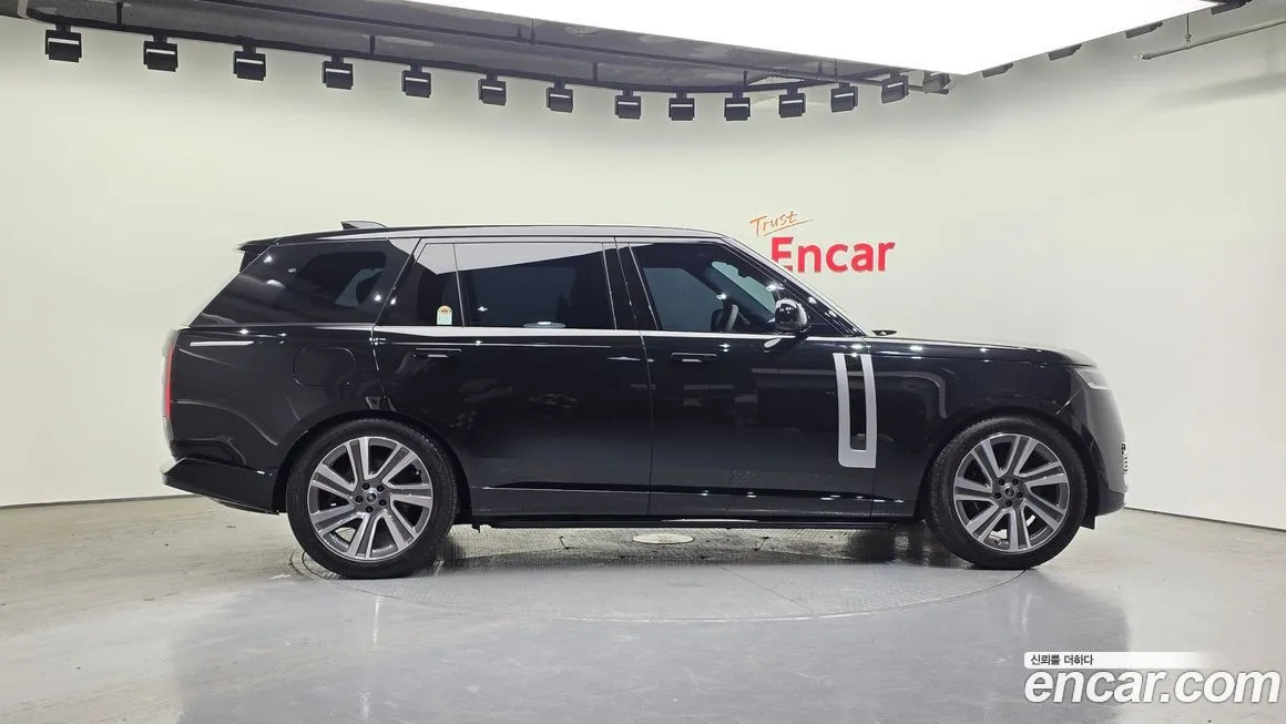 Land Rover Range Rover 2025 из KR, фото 10