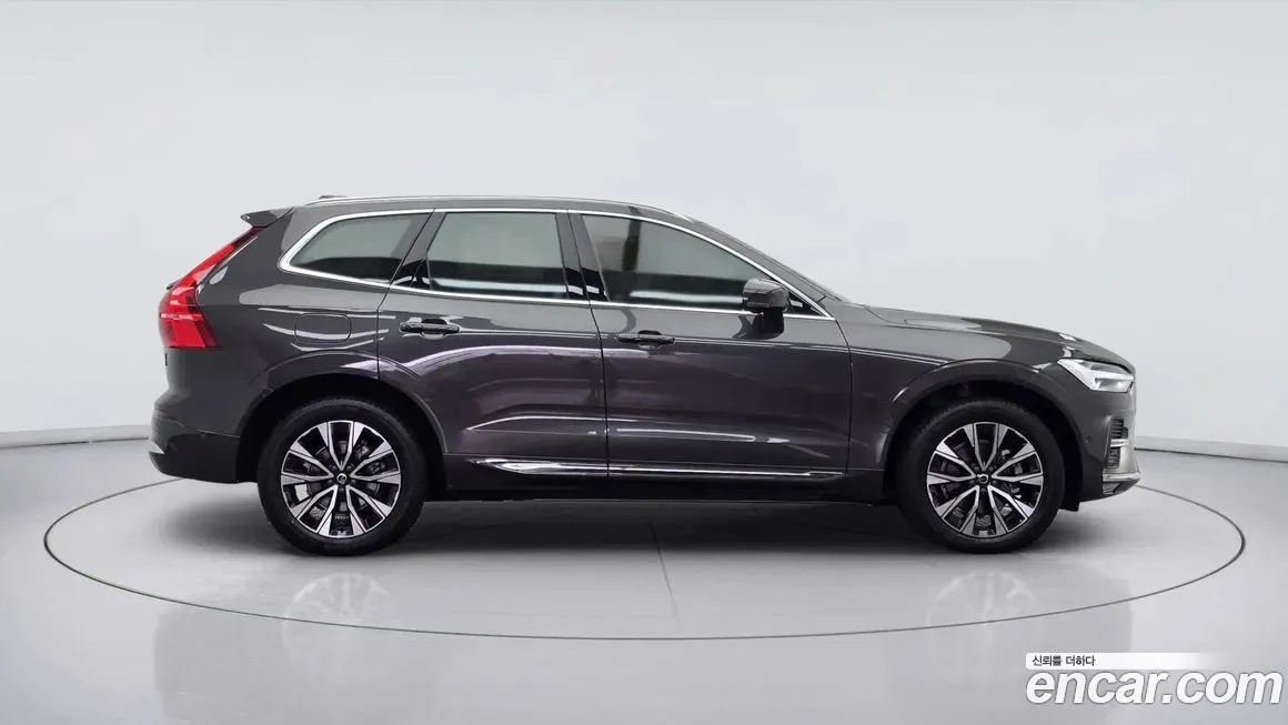Volvo XC60 2024 из KR, фото 2