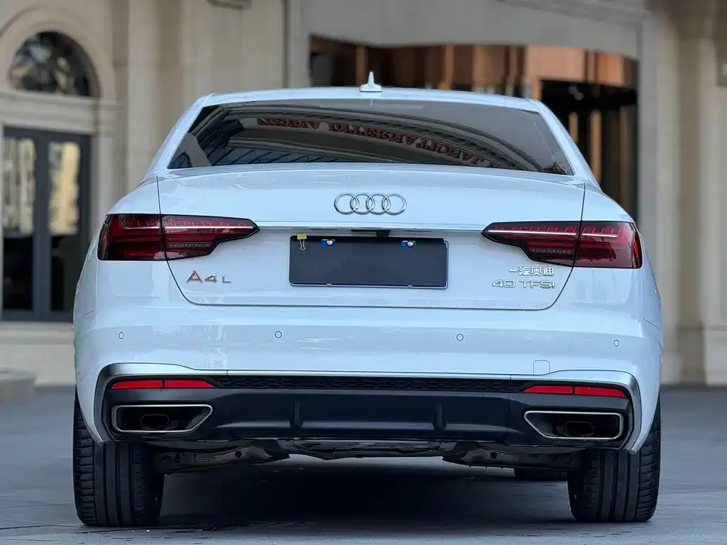 Audi A4L — фото 3