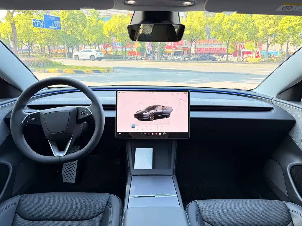 Tesla Model 3 — фото 5