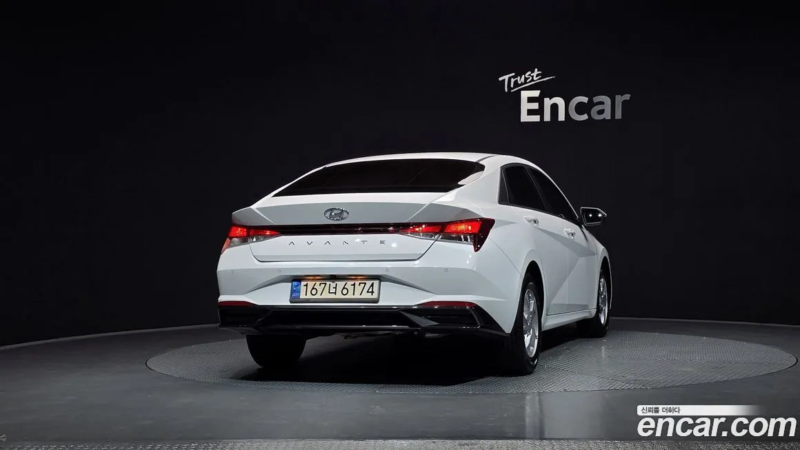 Hyundai AVANTE — фото 8