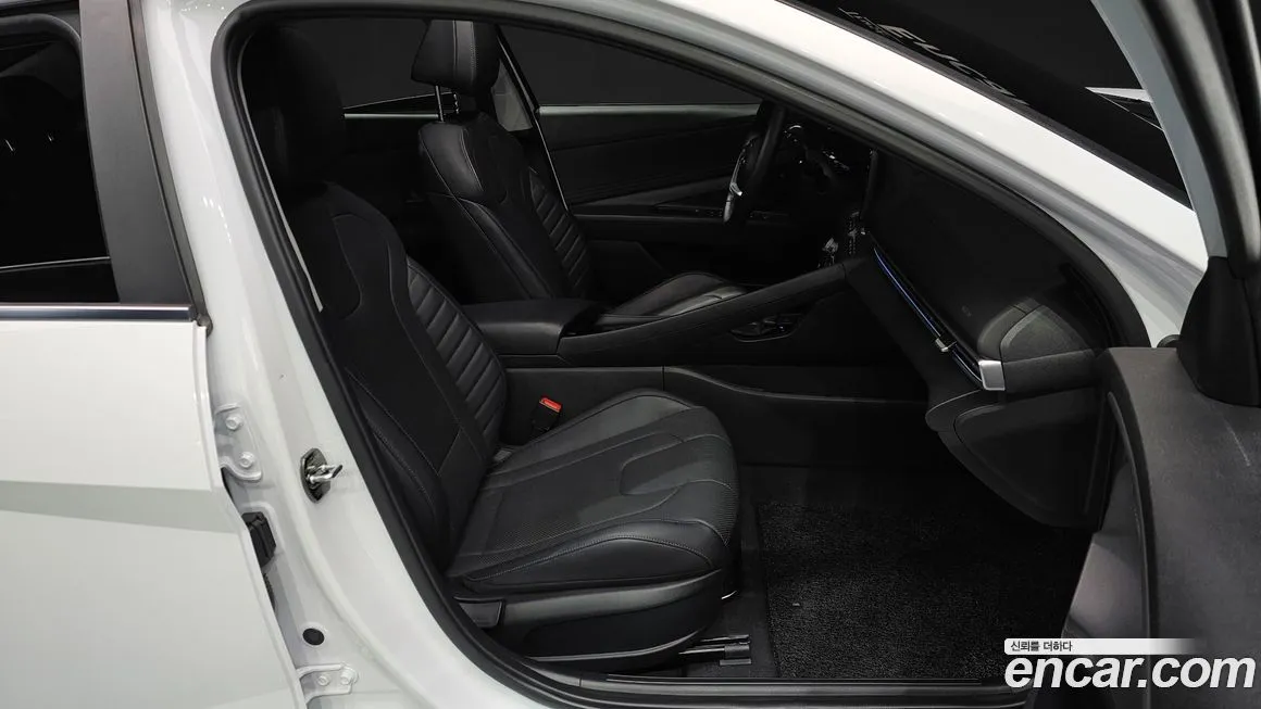 Hyundai AVANTE — фото 2