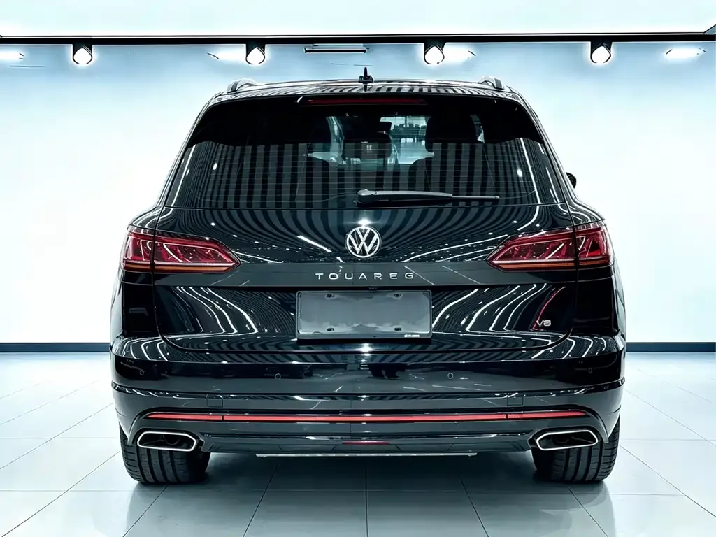 Volkswagen Touareg — фото 3