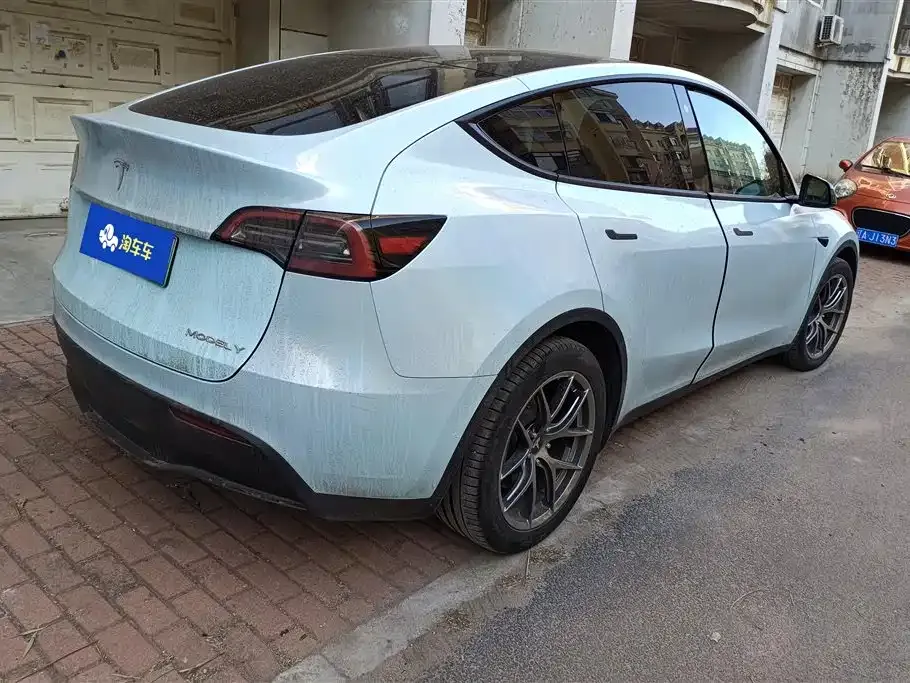Tesla Model Y — фото 9