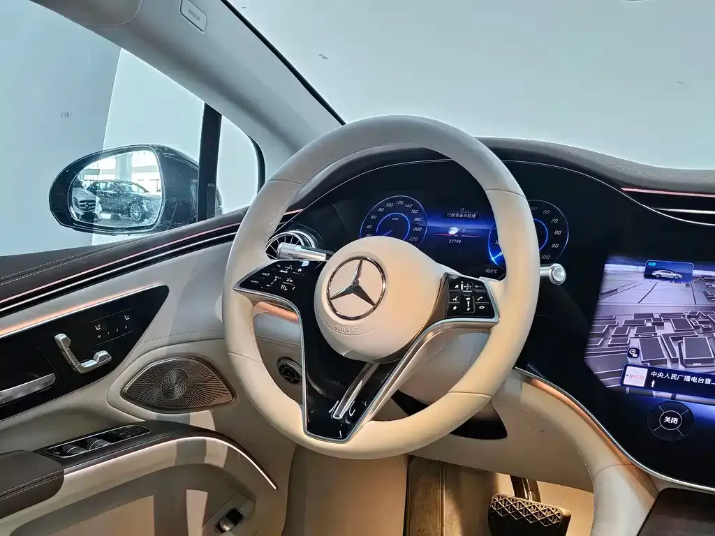 Mercedes-Benz EQS — фото 10