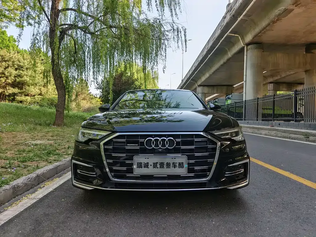 Audi A6L — фото 9
