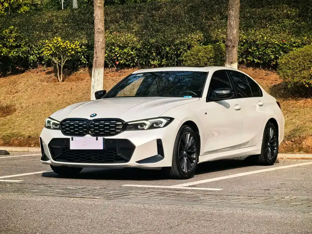 BMW 3 Series 2024 из CN, фото 1