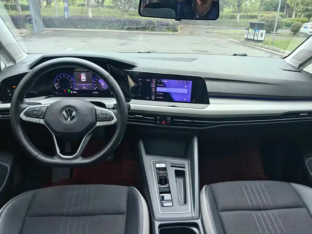 Volkswagen Golf 2022 из CN, фото 10
