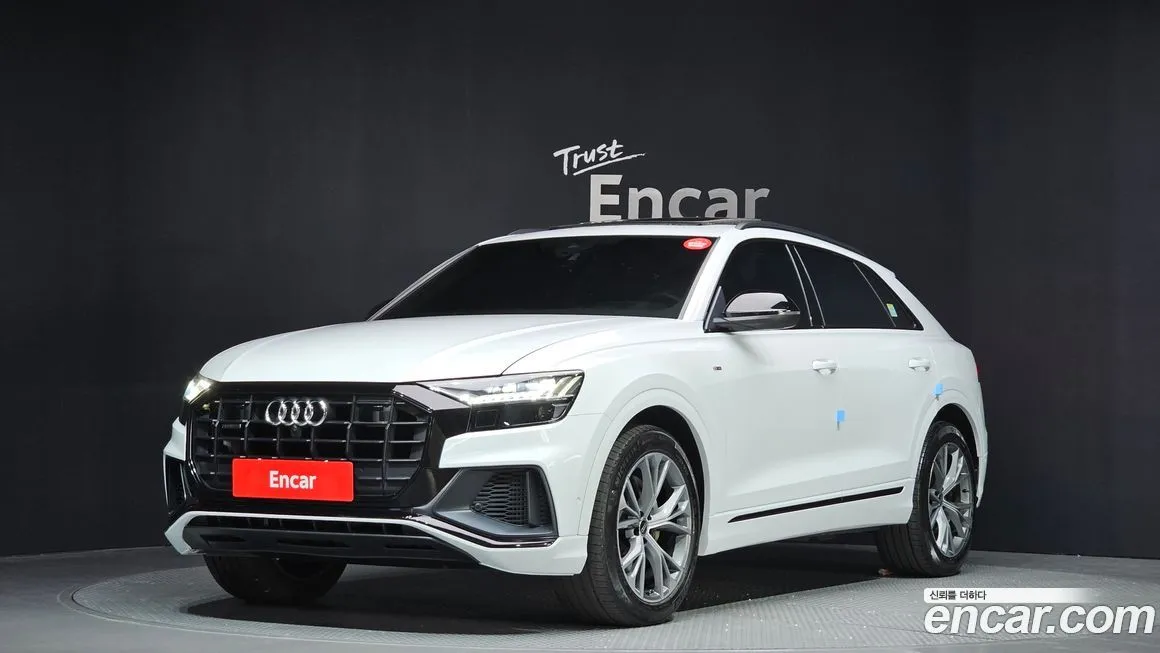 Audi Q8