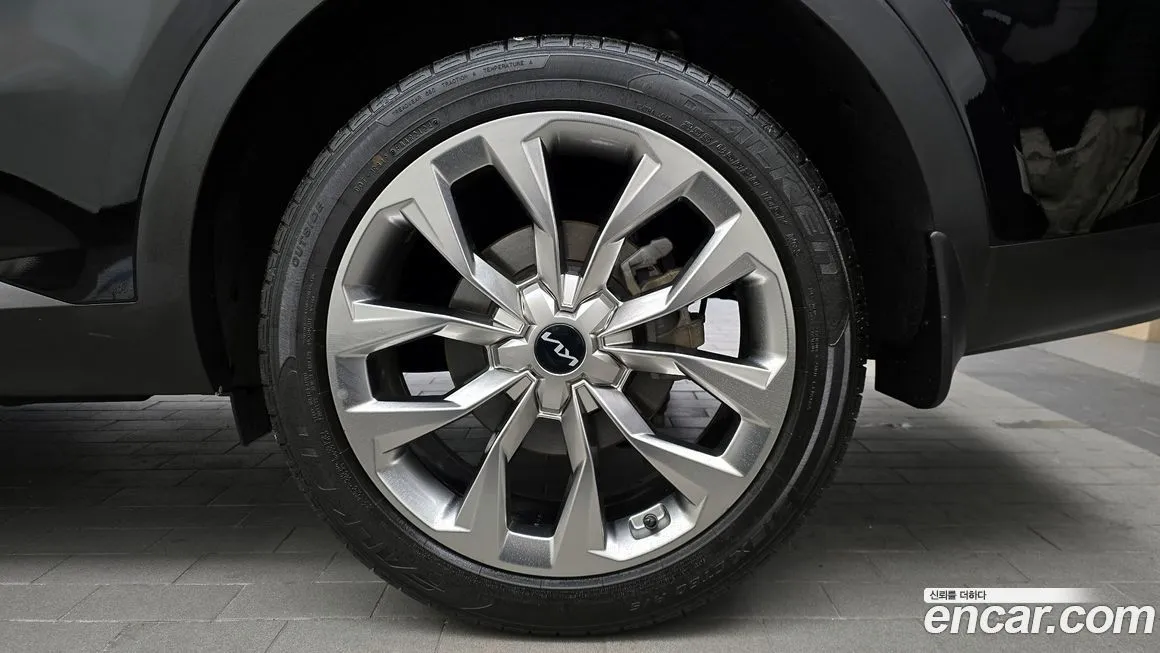 Kia Sorento — фото 4