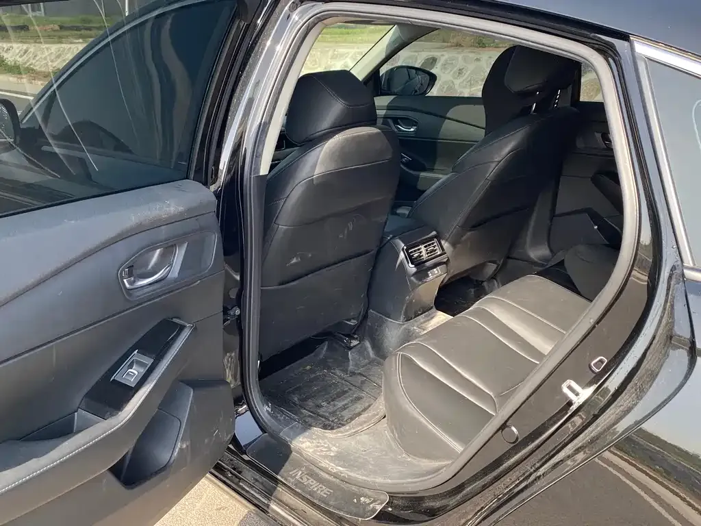 Honda Inspire — фото 6