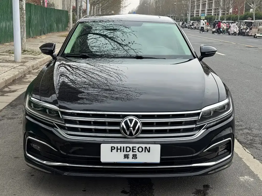 Volkswagen Phideon — фото 6