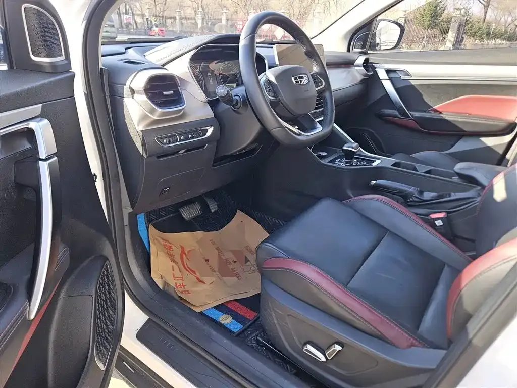 Geely Binyue 2021 из CN, фото 3
