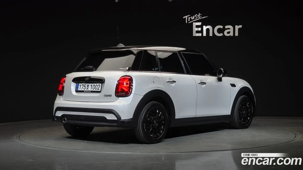 Mini Cooper 2024 из KR, фото 10