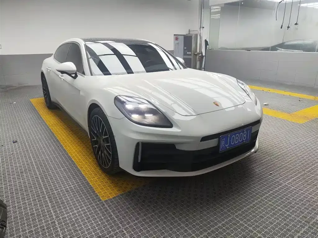 Porsche Panamera 2025 из CN, фото 7