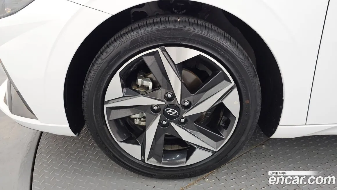 Hyundai AVANTE — фото 10