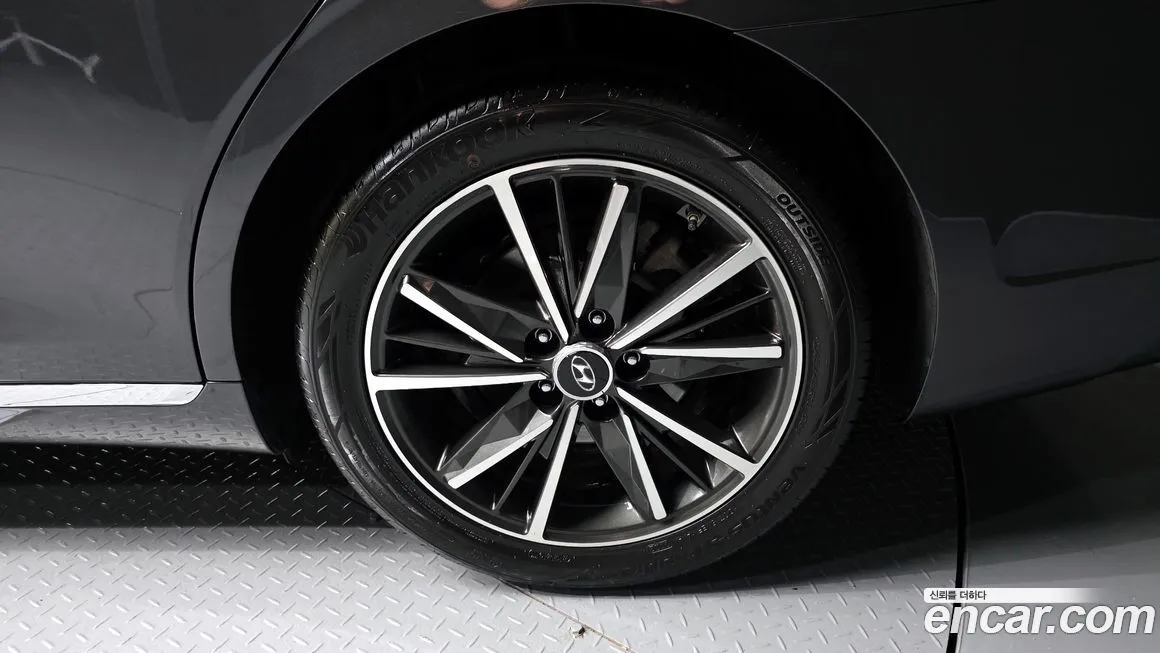 Hyundai Grandeur 2023 из KR, фото 6