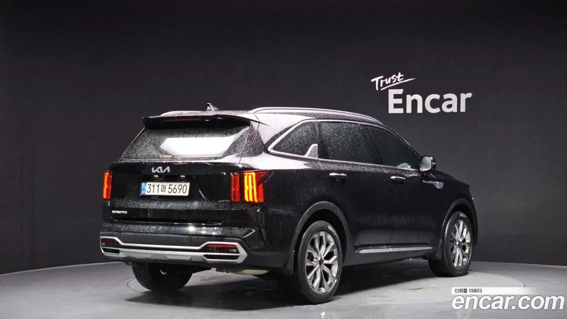 Kia Sorento — фото 9