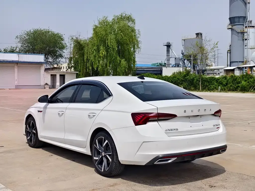 Skoda Octavia 2022 из CN, фото 6