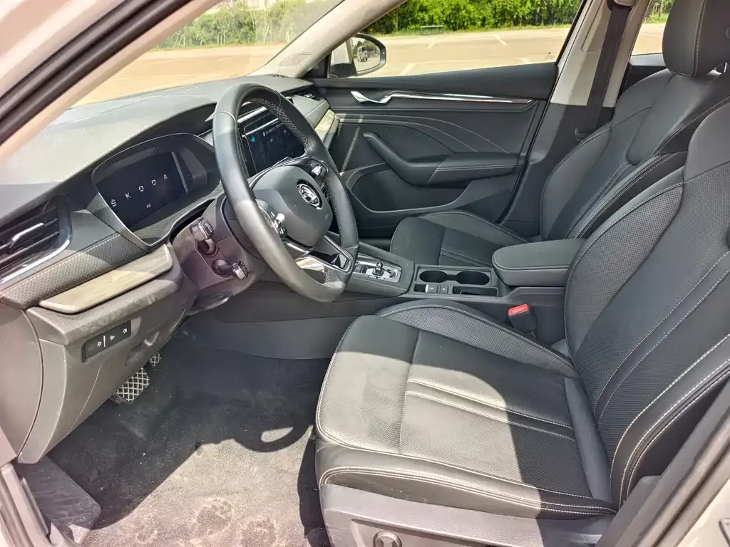 Skoda Octavia 2022 из CN, фото 10
