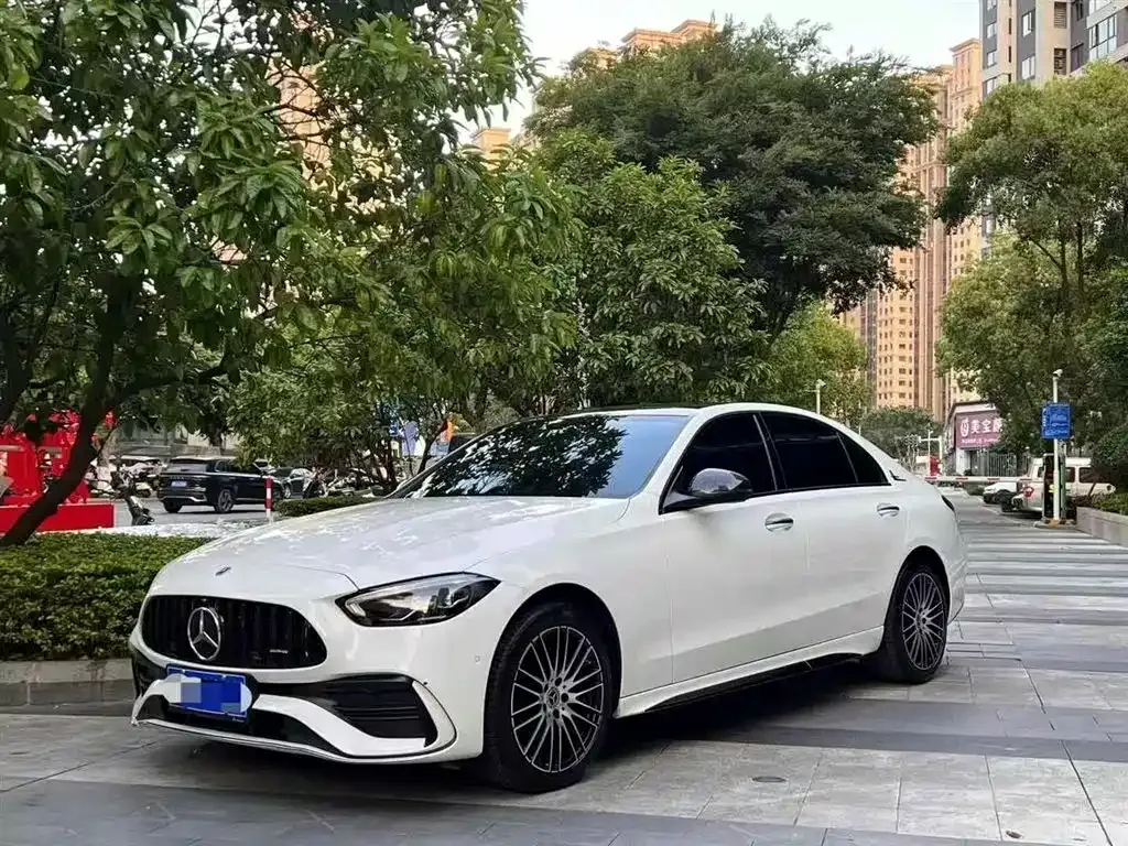 Mercedes-Benz C-Class — фото 1