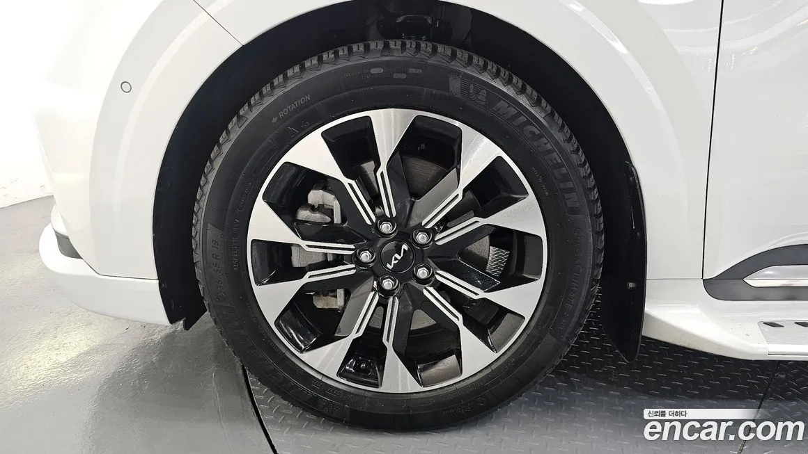 Kia Carnival 2023 из KR, фото 9