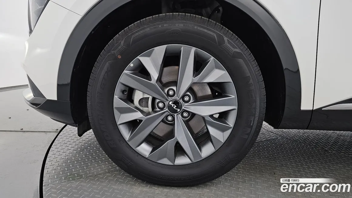 Kia Sportage — фото 7