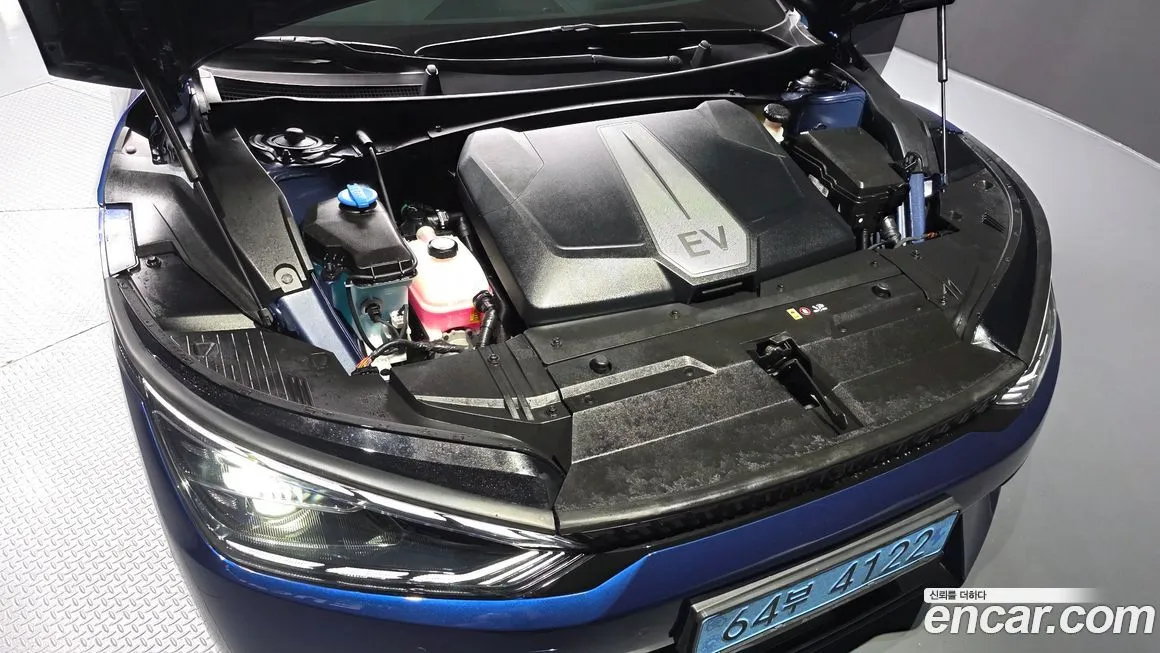 Kia EV6 2023 из KR, фото 6