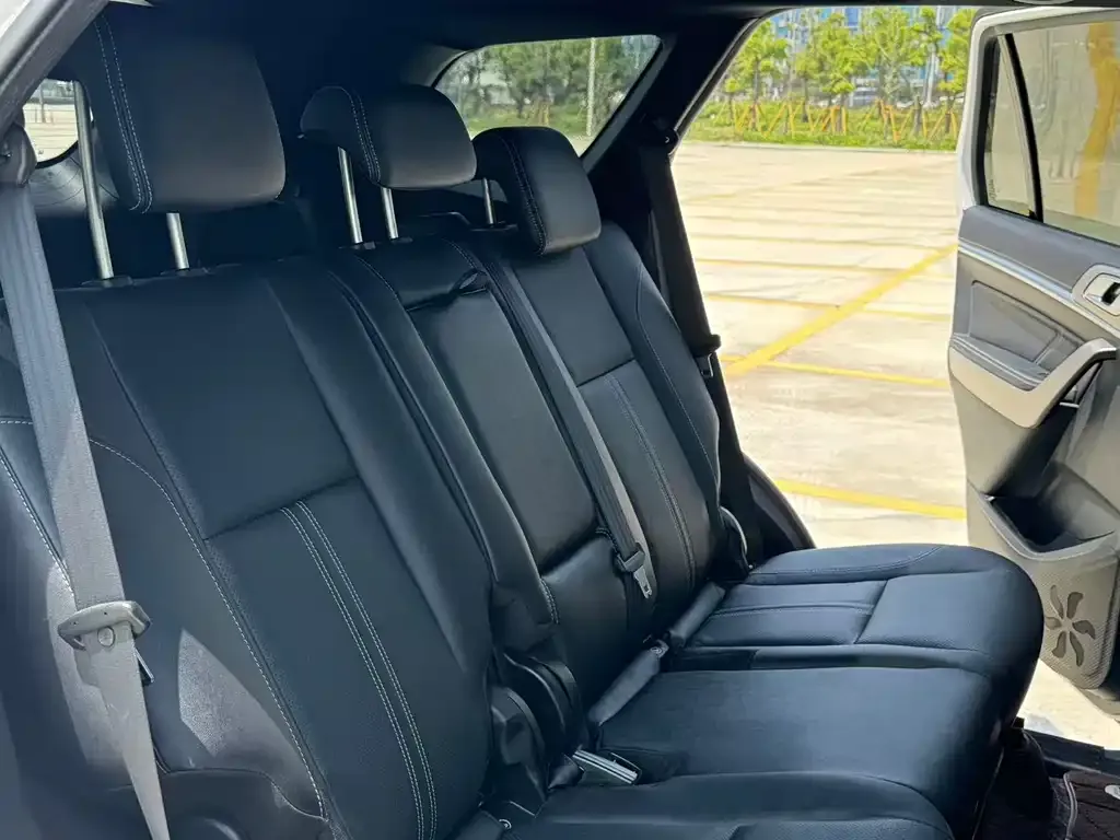 Ford Everest 2021 из CN, фото 4