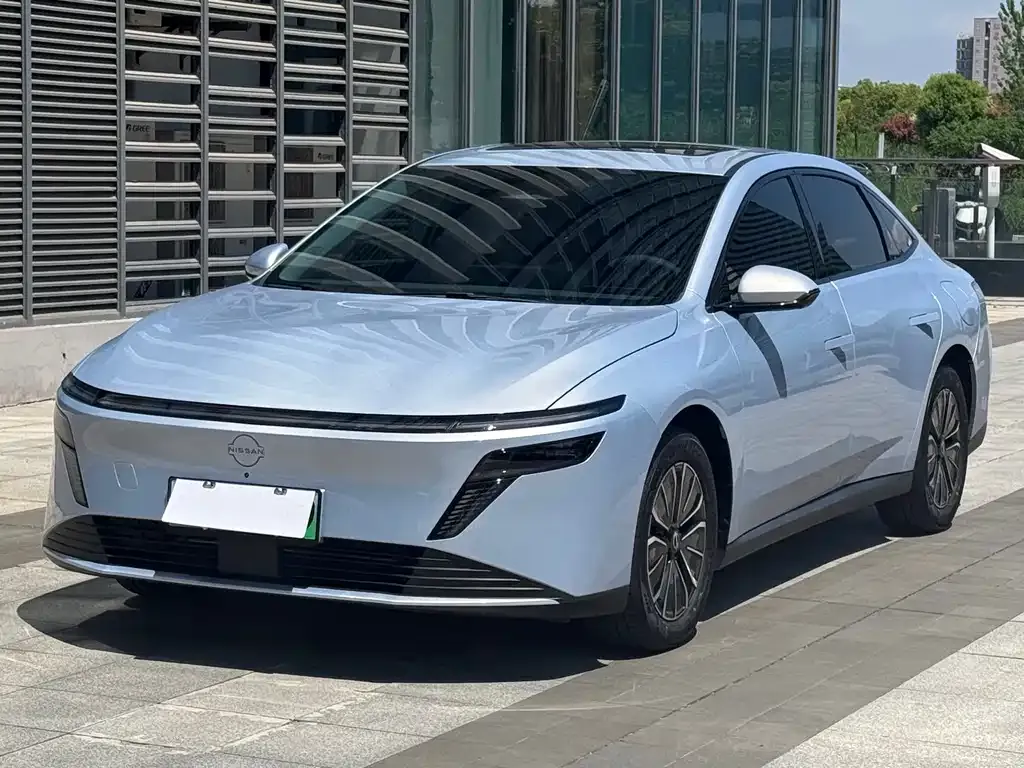 Nissan N6