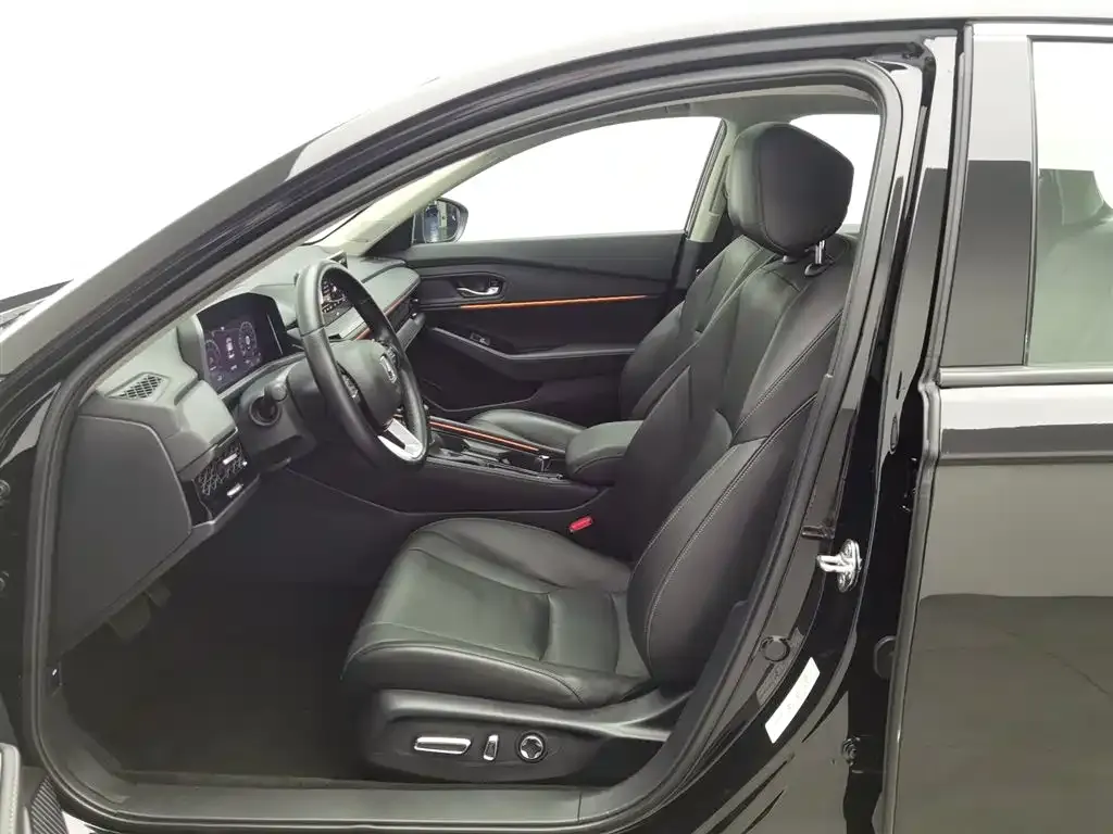 Honda Accord — фото 8