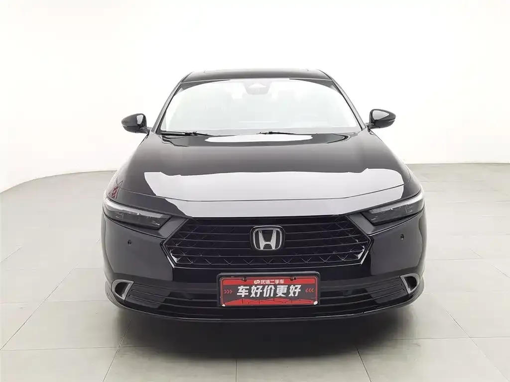 Honda Accord — фото 10