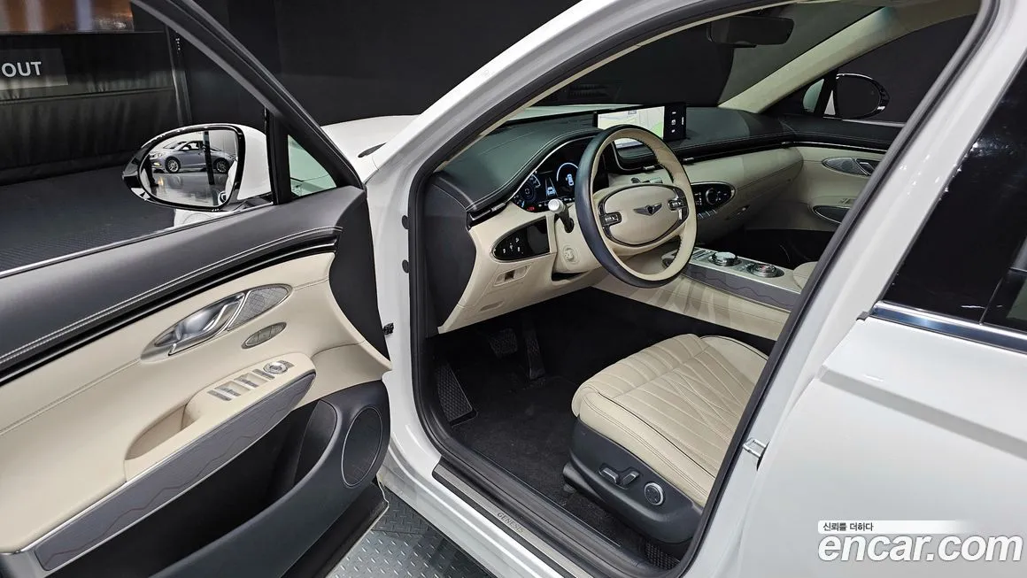 Genesis GV70 — фото 10