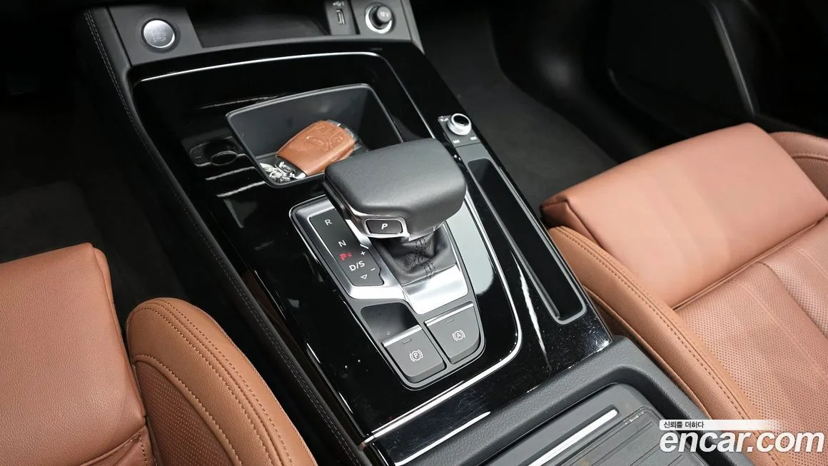 Audi Q5 2024 из KR, фото 6