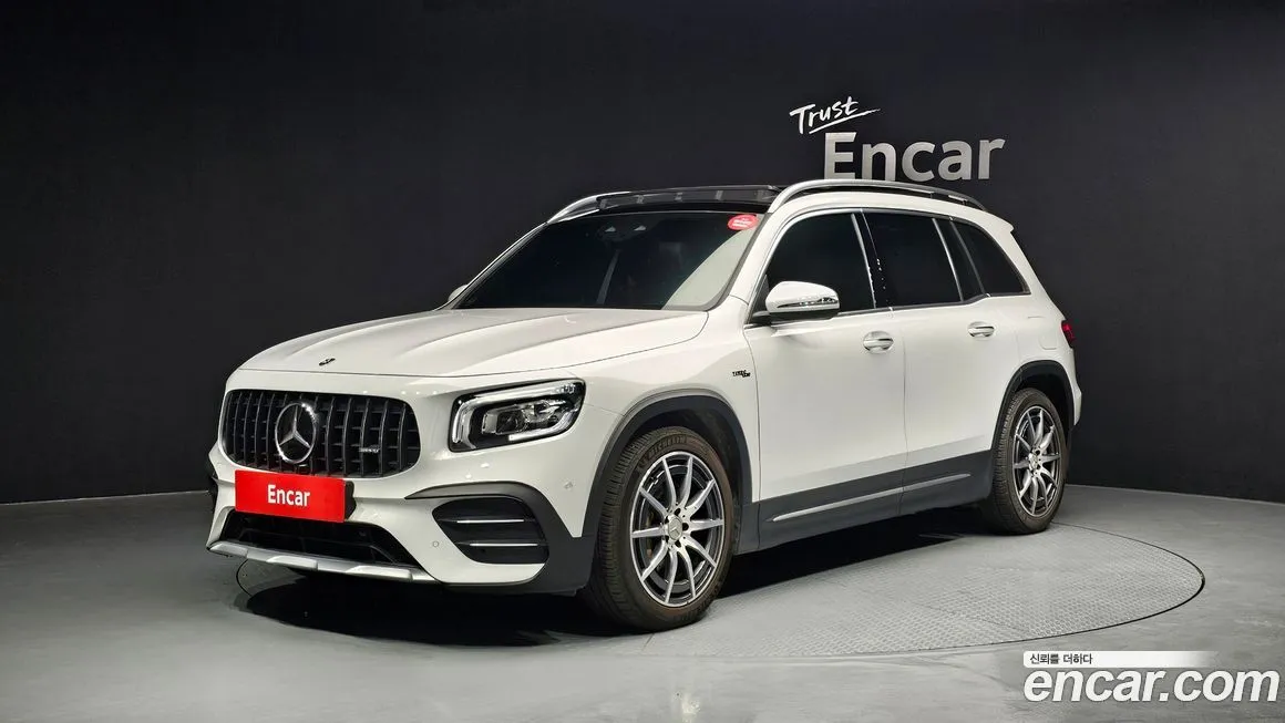 Mercedes-Benz GLB-Class — фото 1